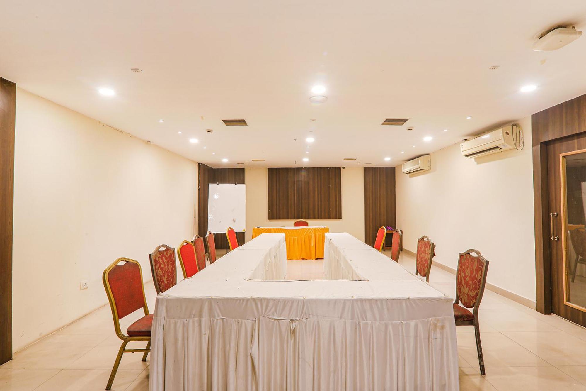 Fabhotel Prime The Continental Lucknow Exterior photo